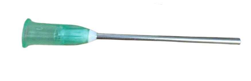 The Quality Aspirators Disposable Luer Lock Needles for LLSXN Suction Tip feature a green plastic hub and long, thin metal shaft, ideal for irrigation and compatible with luer lock systems.